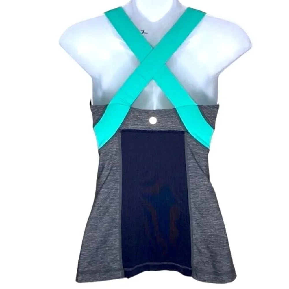 LuLulemon Woman’s Athletic Top With Bra Size 4
